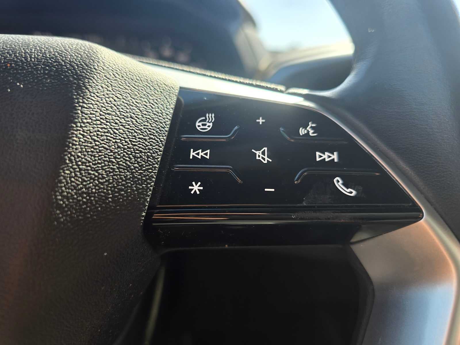 2024 Audi Q4 e-tron Prestige