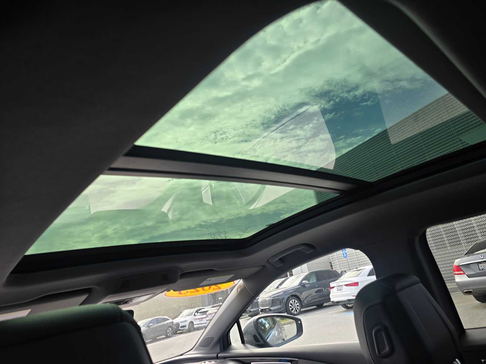 2023 Audi Q4 e-tron Prestige