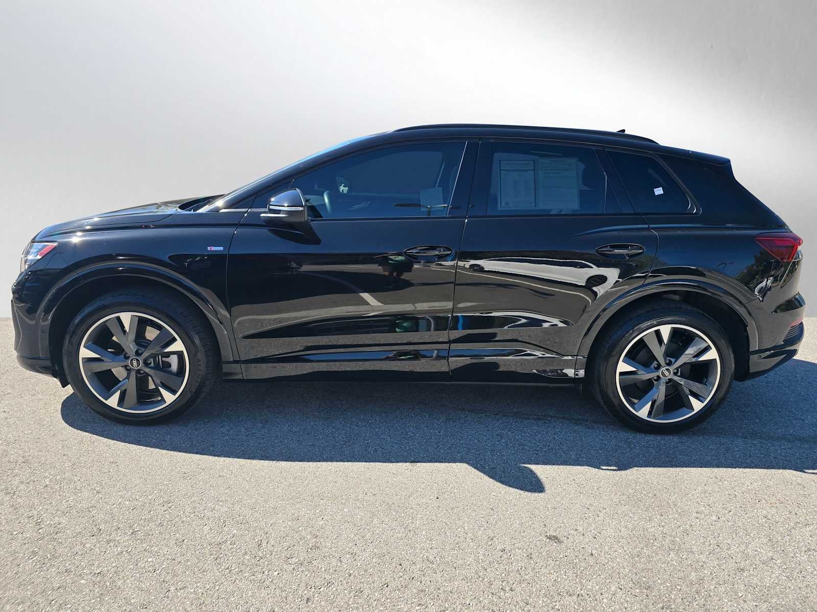 2024 Audi Q4 e-tron Prestige