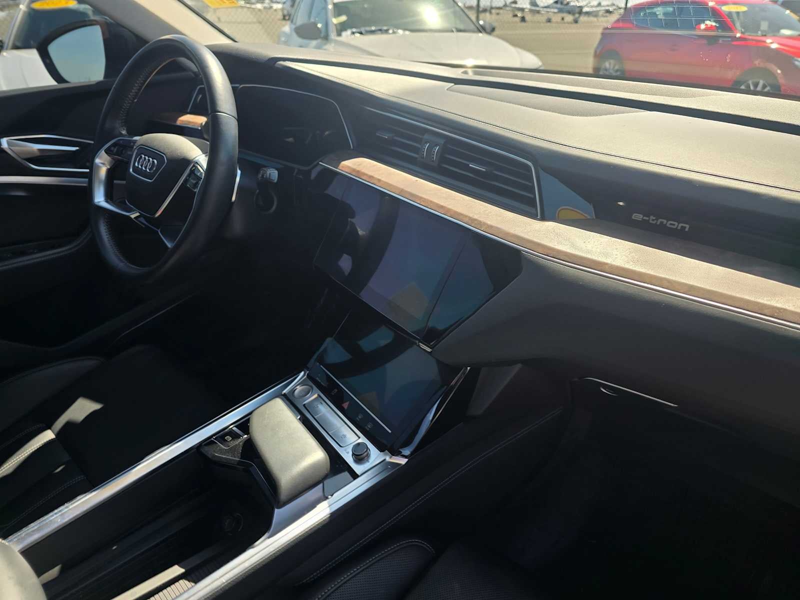 2019 Audi e-tron Prestige