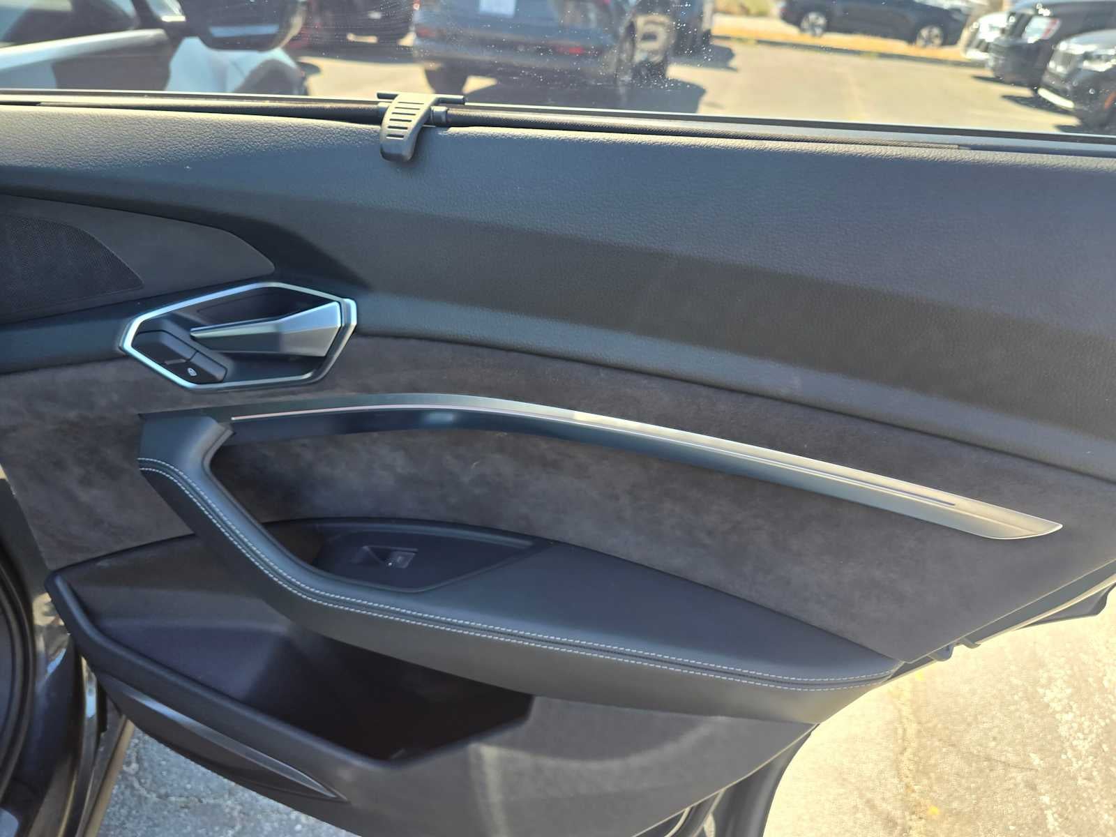 2019 Audi e-tron Prestige