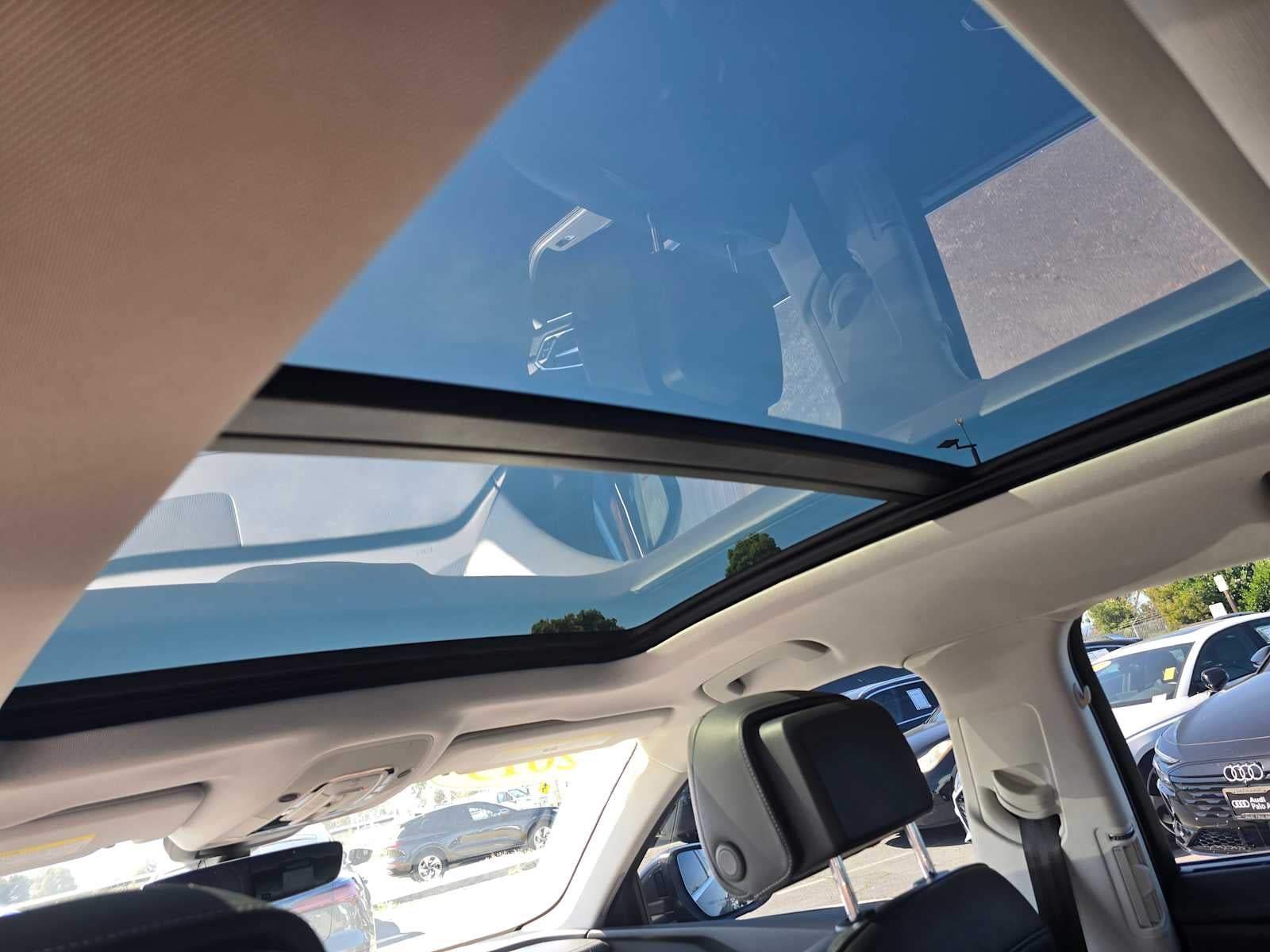 2019 Audi e-tron Prestige