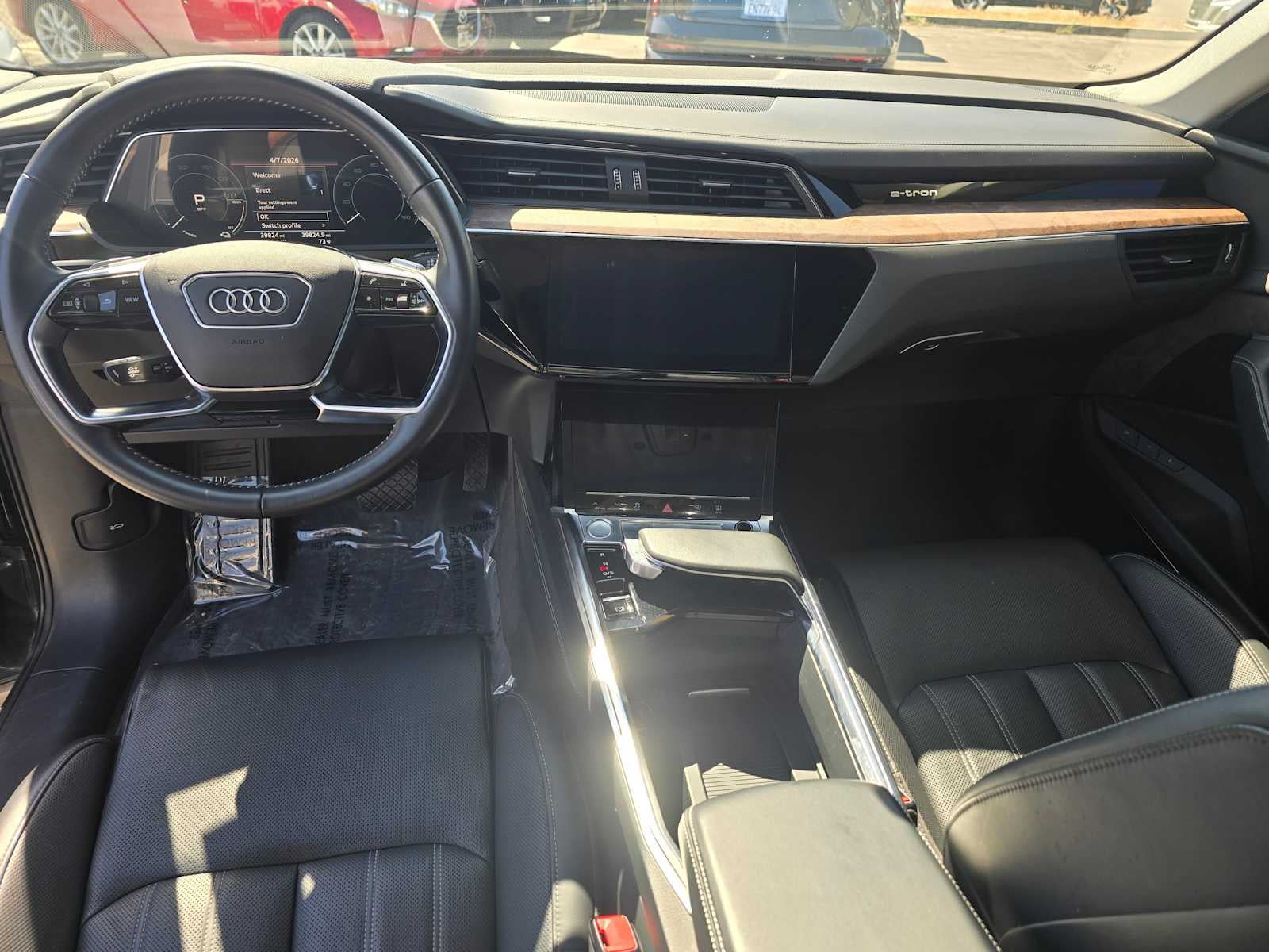 2019 Audi e-tron Prestige