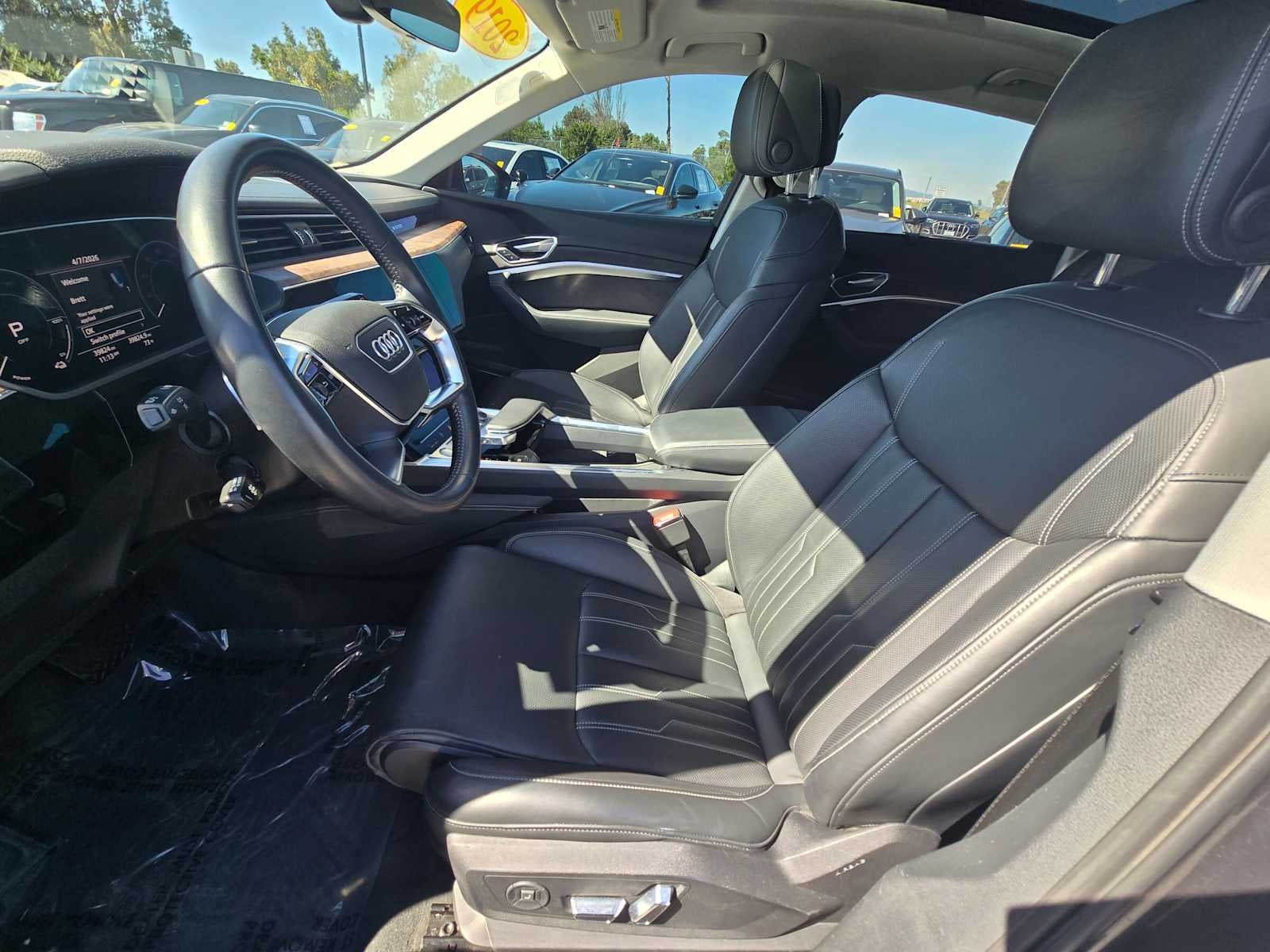2019 Audi e-tron Prestige