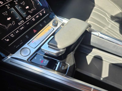 2019 Audi e-tron Prestige