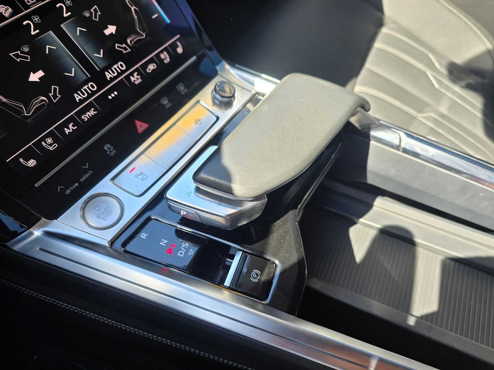 2019 Audi e-tron Prestige