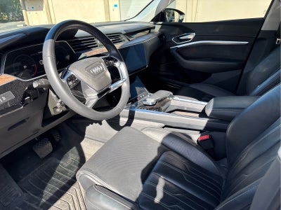 2019 Audi e-tron Prestige