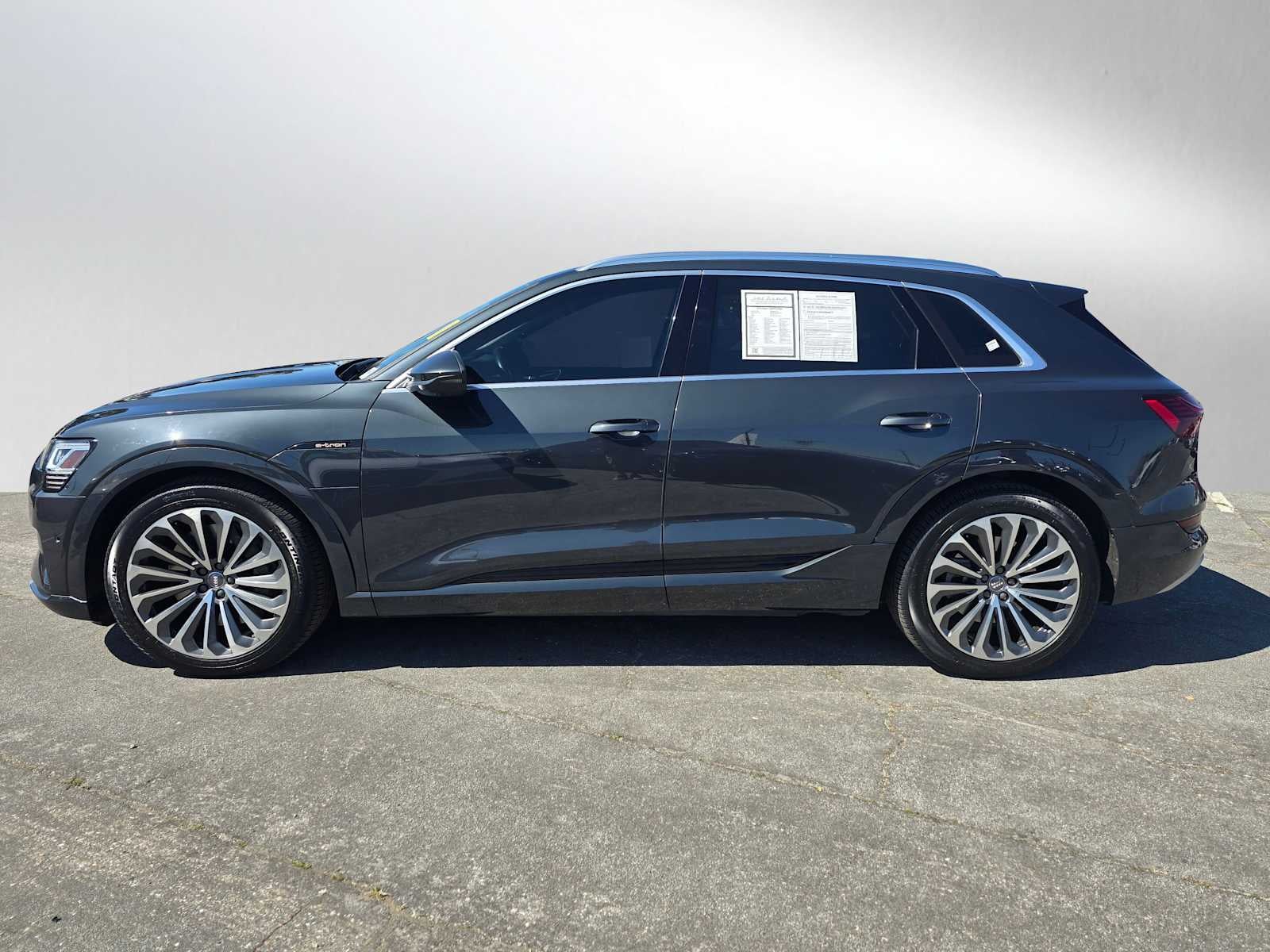 2019 Audi e-tron Prestige