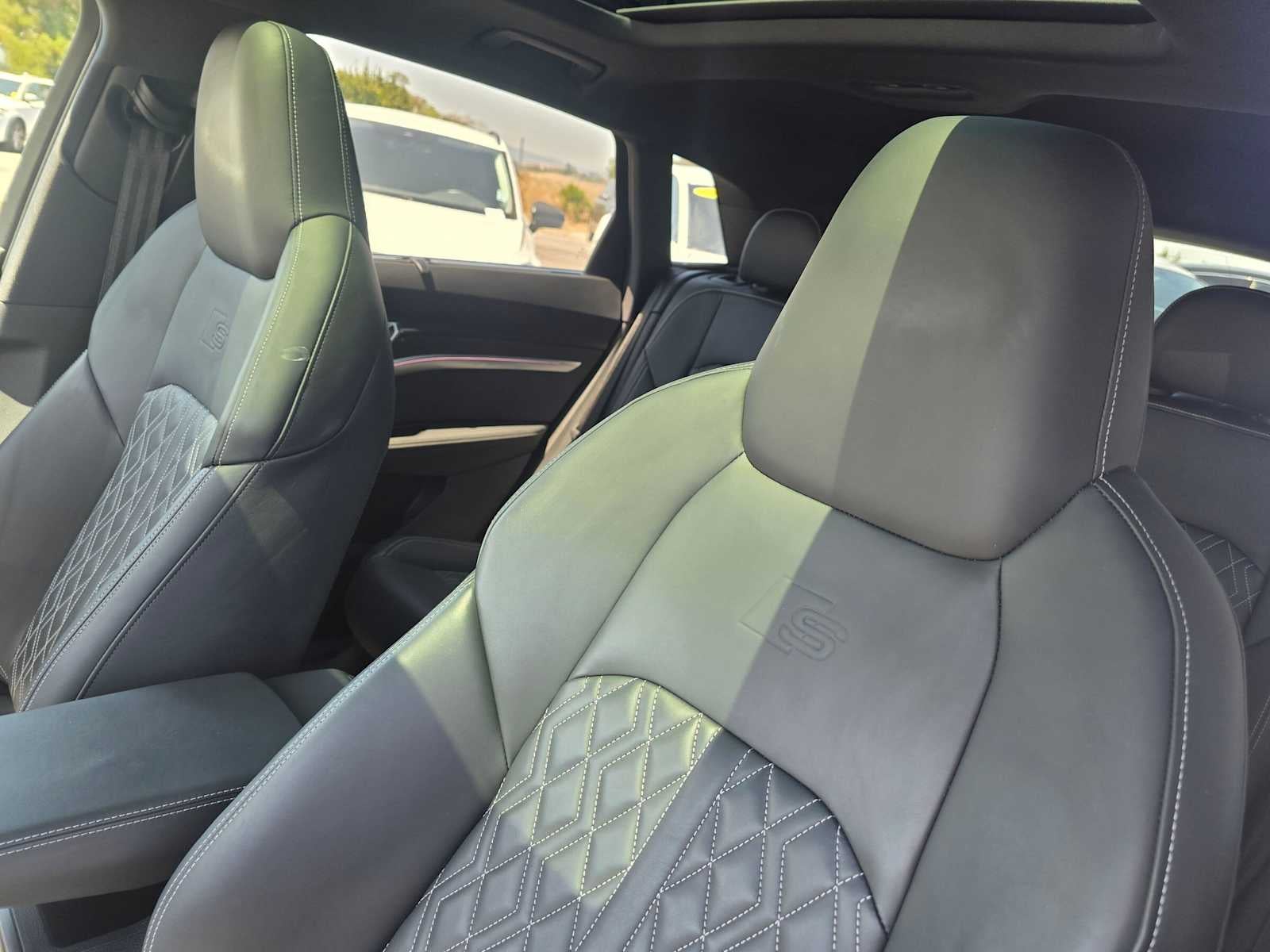 2023 Audi e-tron S Prestige