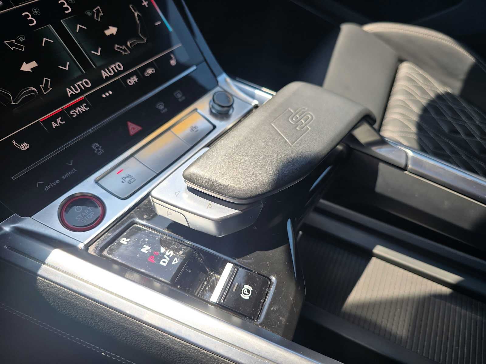 2023 Audi e-tron S Prestige