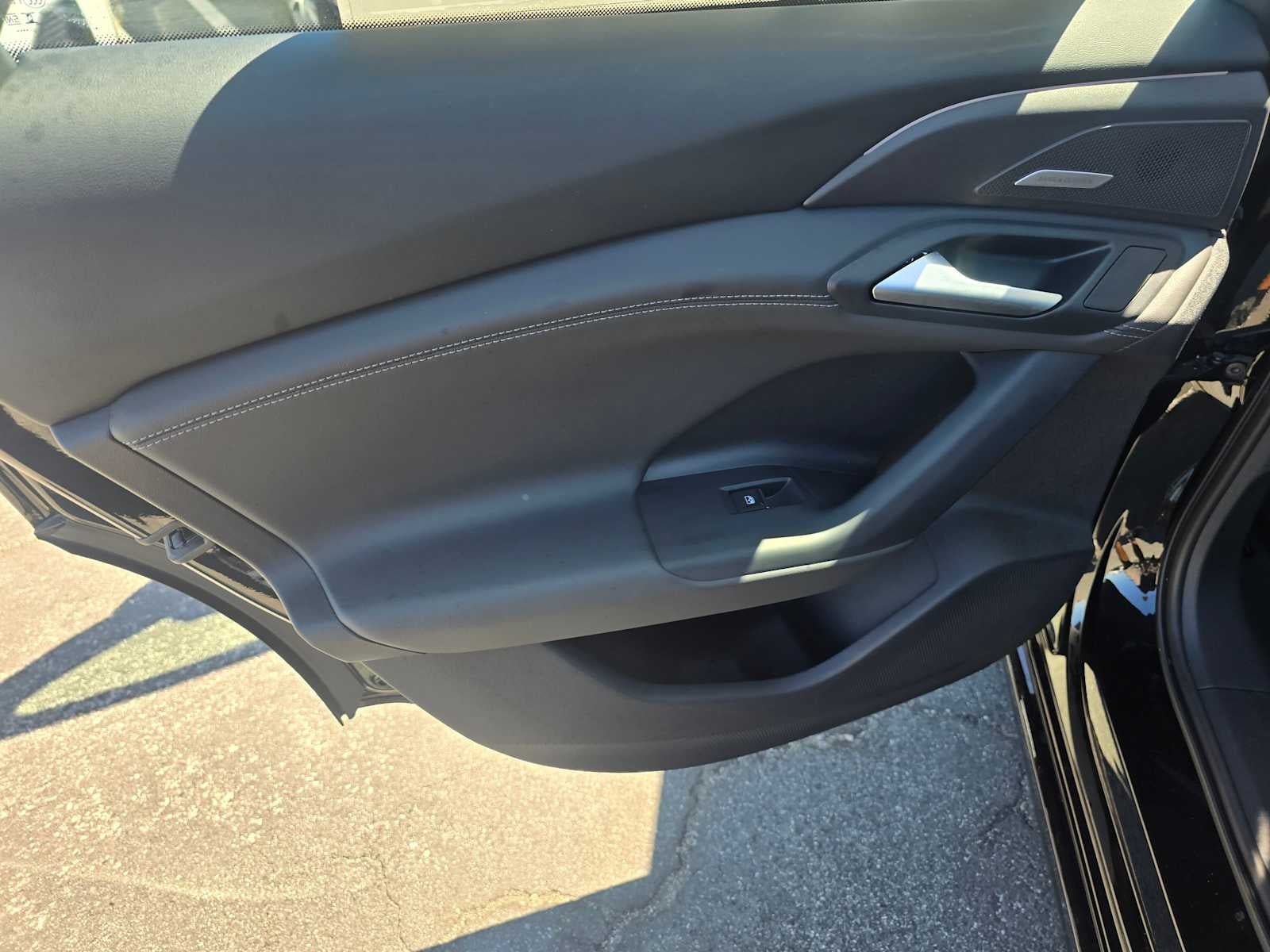 2025 Audi A6 e-tron Premium Plus