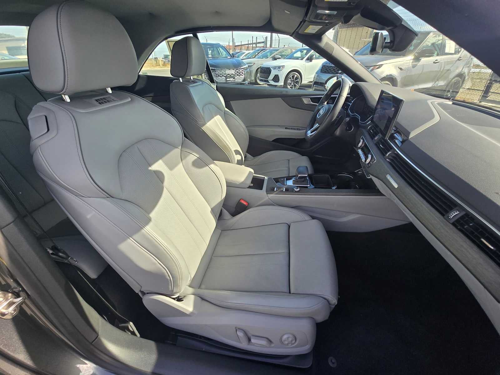 2023 Audi A5 Cabriolet S line Premium Plus