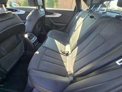 2023 Audi A4 S line Premium Plus