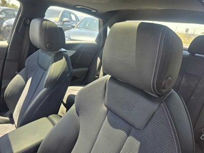 2022 Audi A4 Sedan S line Premium Plus