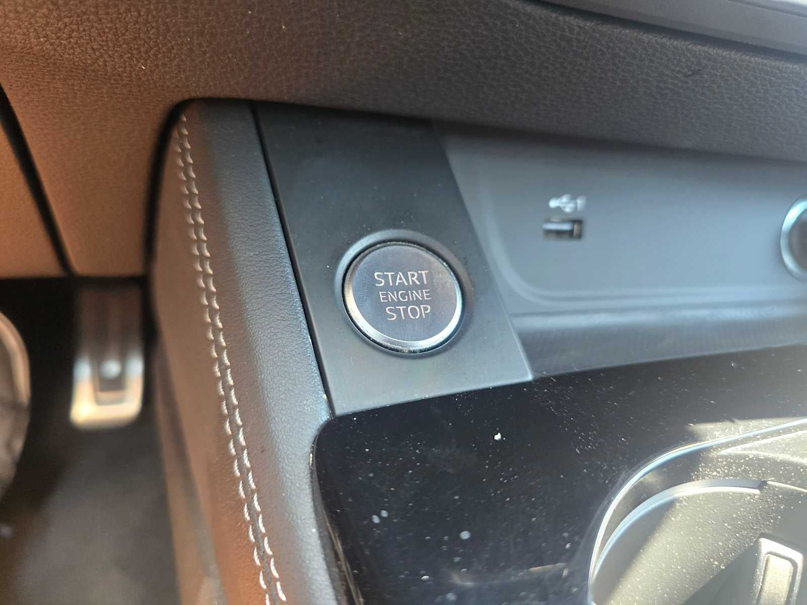 2022 Audi A4 Sedan S line Premium Plus