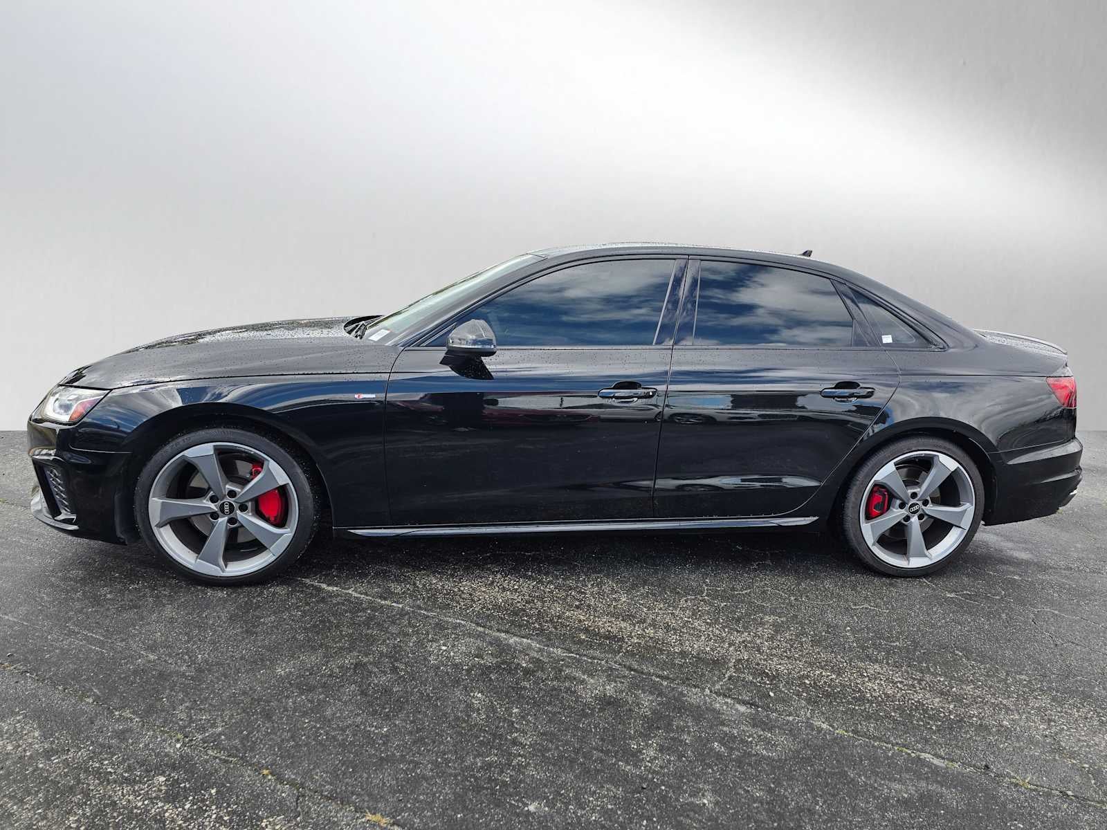 2023 Audi A4 Sedan S line Premium Plus