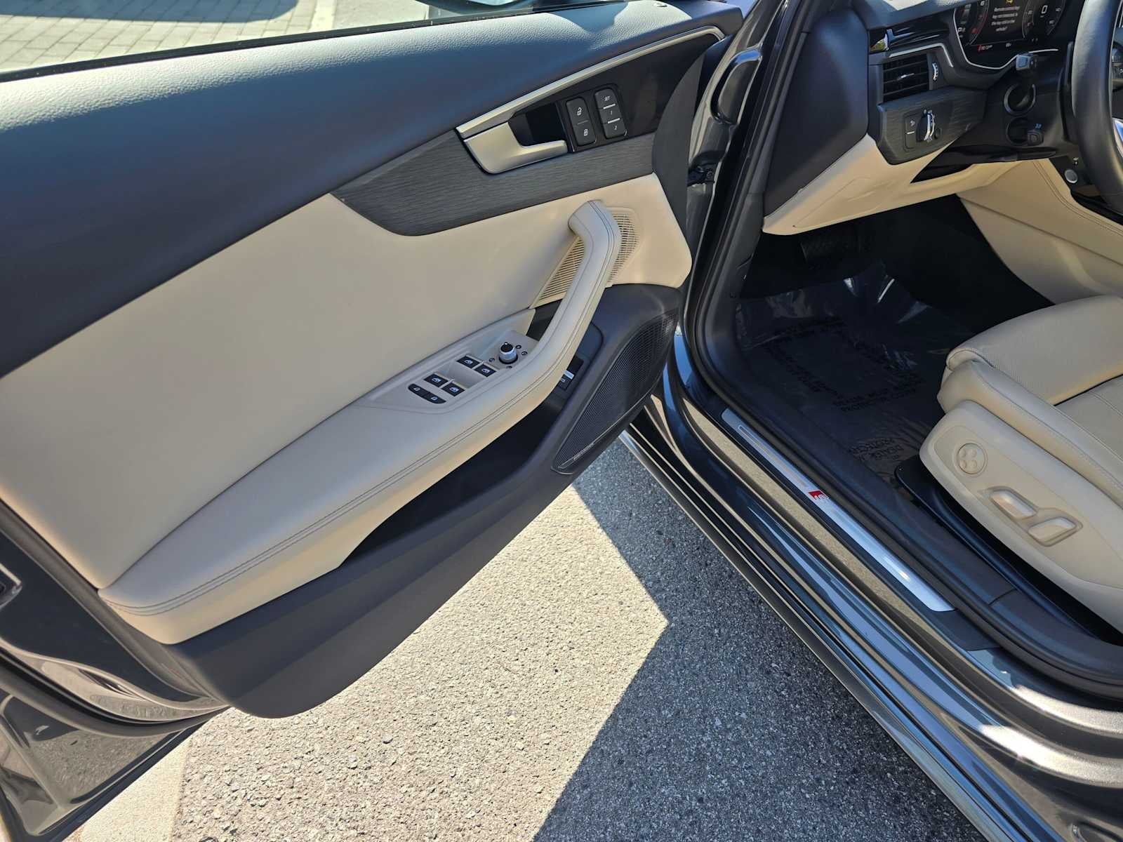 2023 Audi A4 Sedan S line Premium Plus
