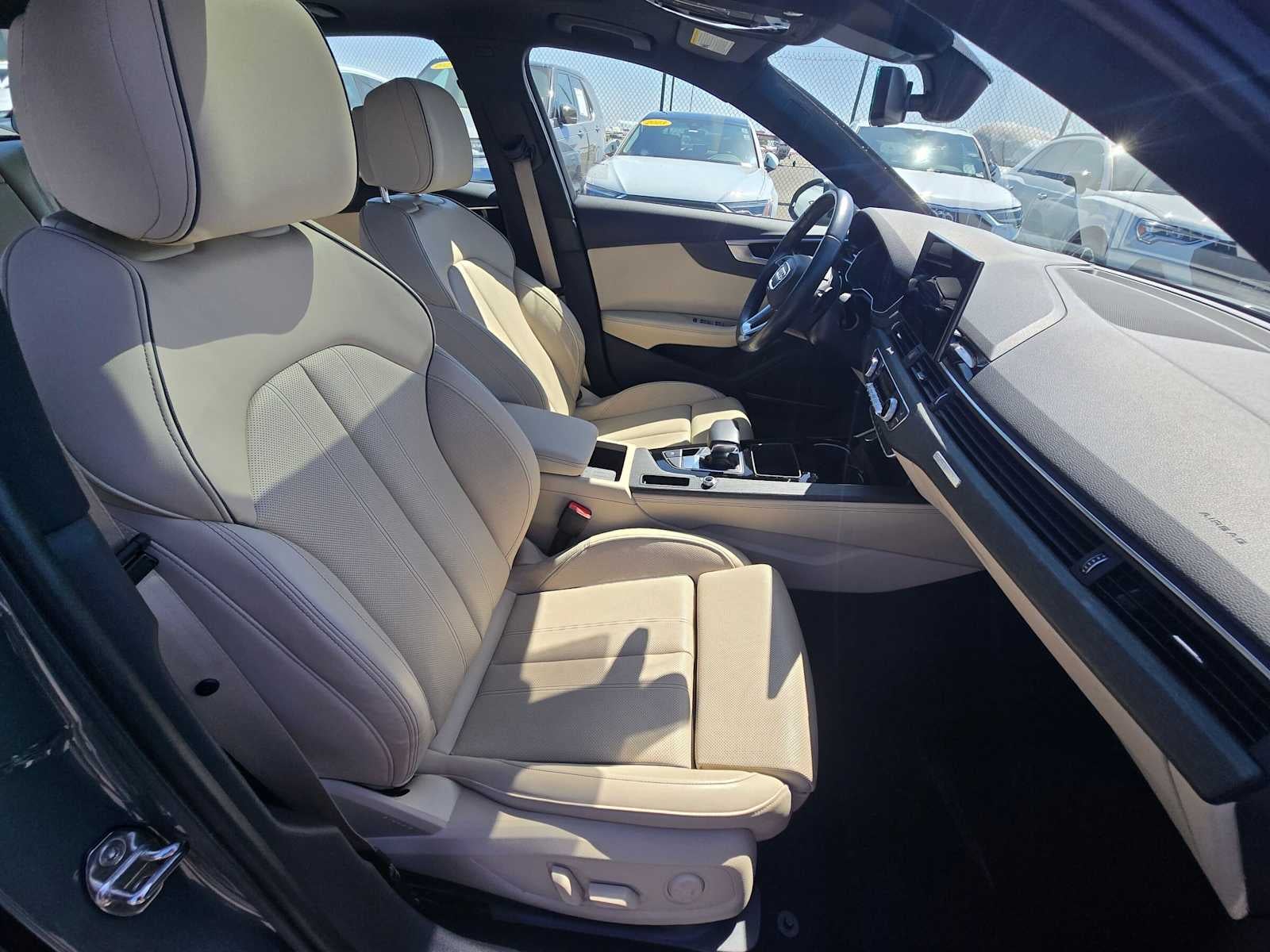 2023 Audi A4 Sedan S line Prestige