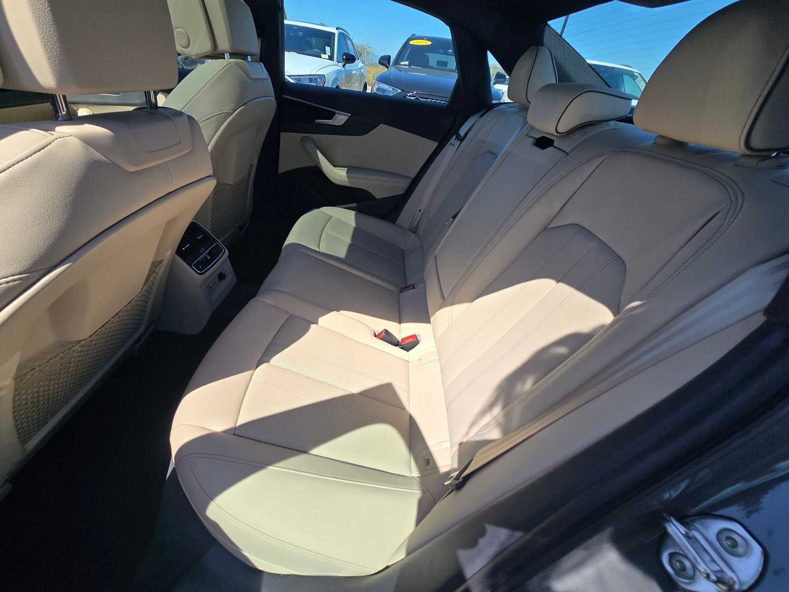 2023 Audi A4 Sedan S line Prestige