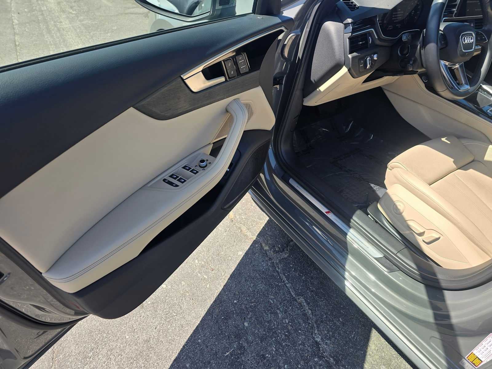 2023 Audi A4 Sedan S line Prestige