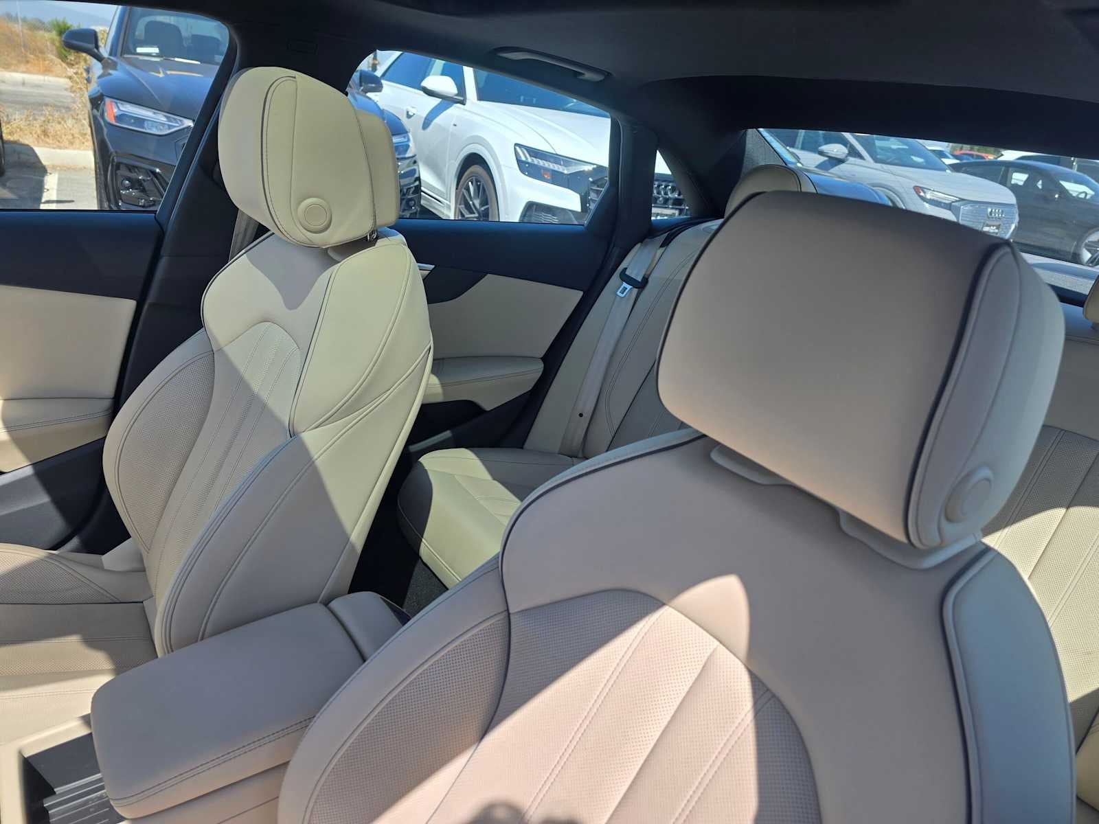 2023 Audi A4 Sedan S line Prestige