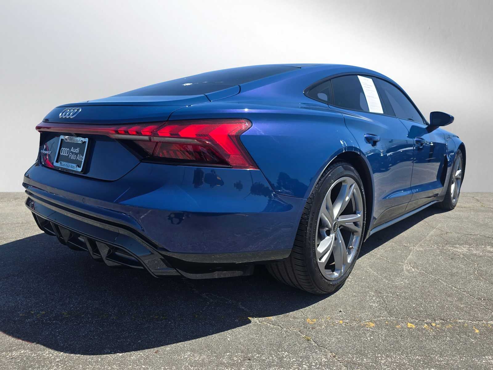 2024 Audi e-tron GT Premium Plus