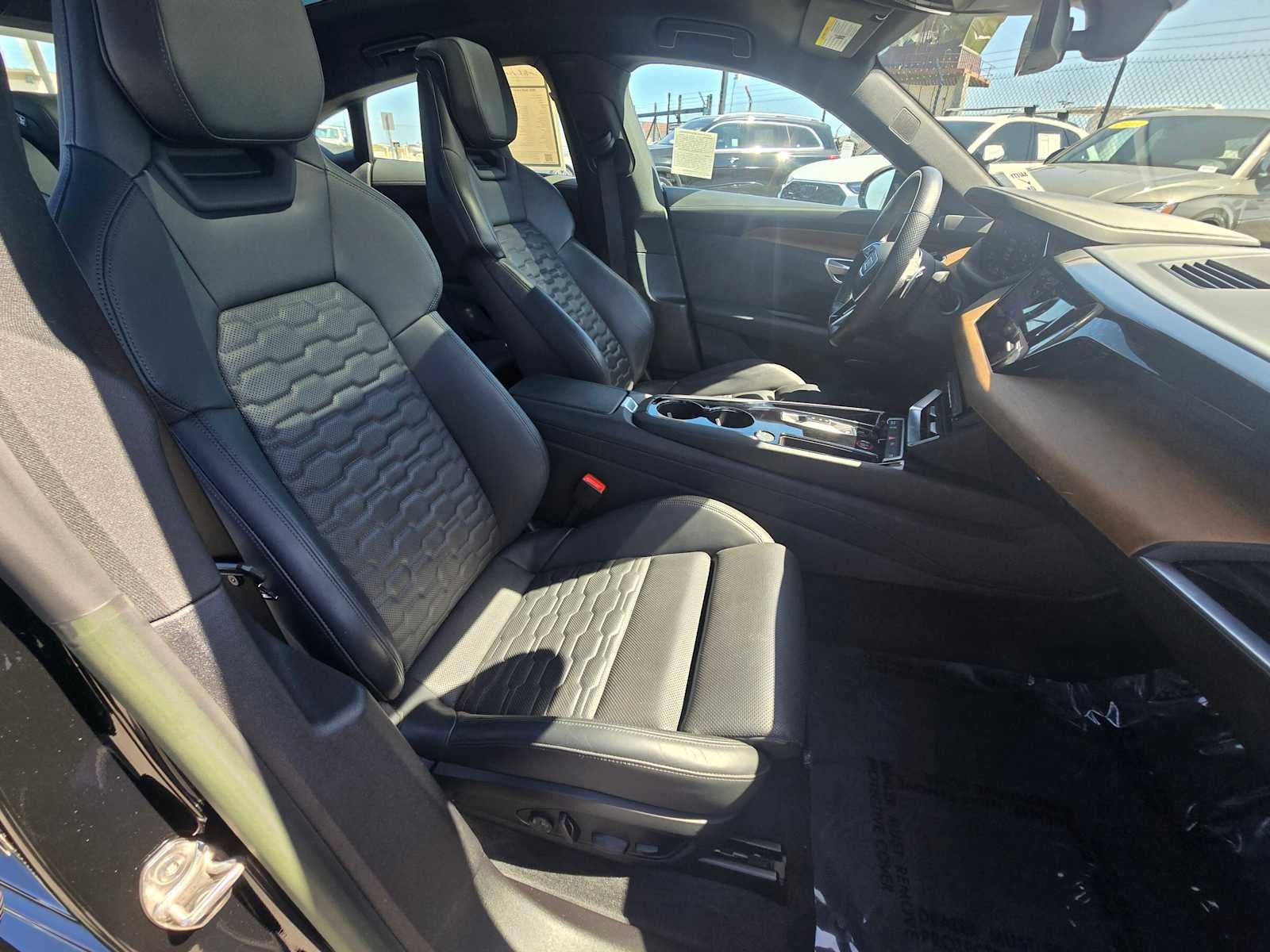 2023 Audi e-tron GT Premium Plus