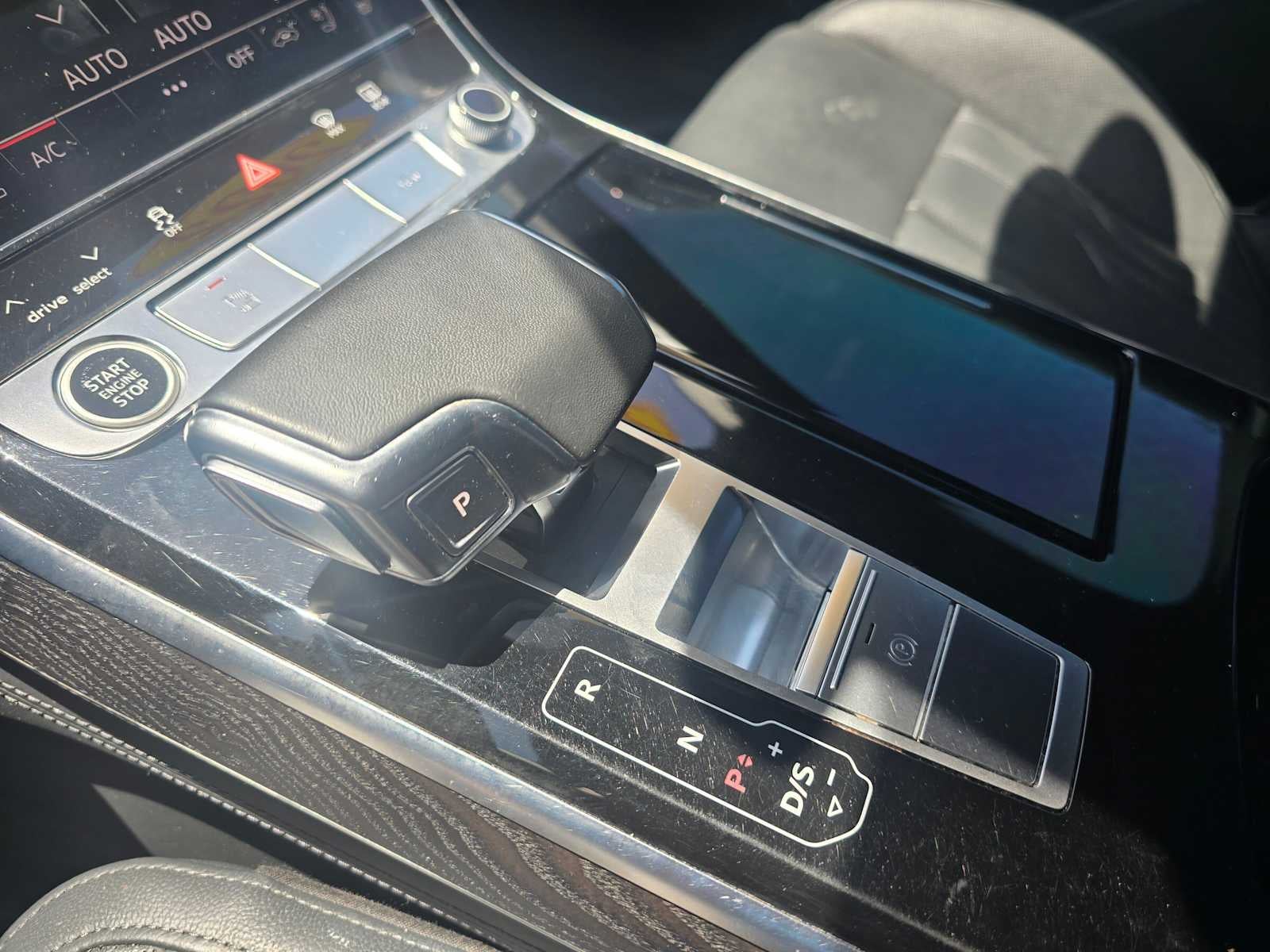 2022 Audi A8 L 55 TFSI quattro