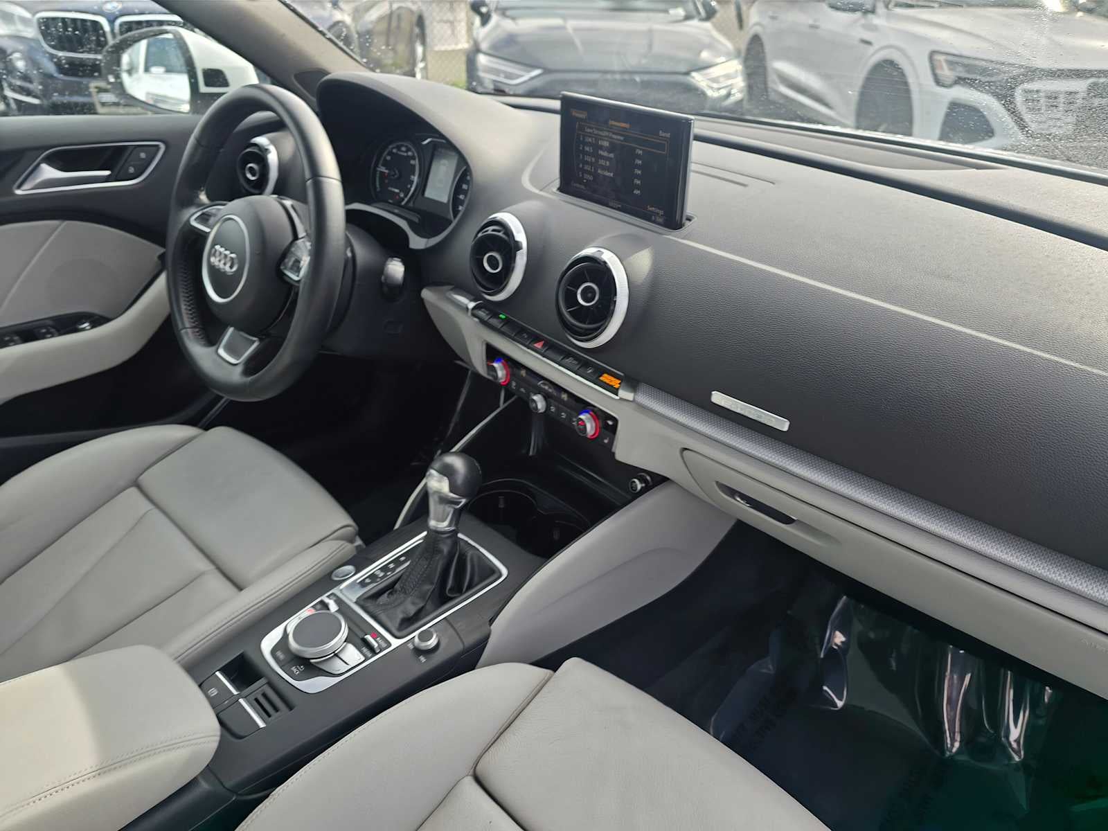 2016 Audi A3 e-tron Premium Plus