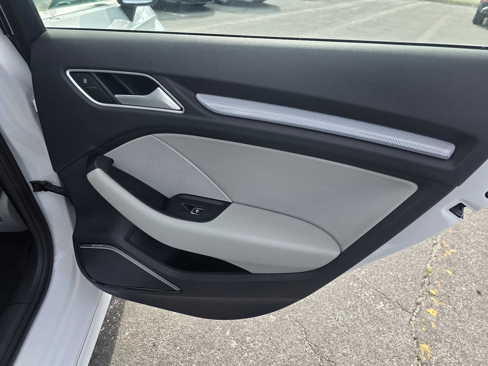 2016 Audi A3 e-tron Premium Plus