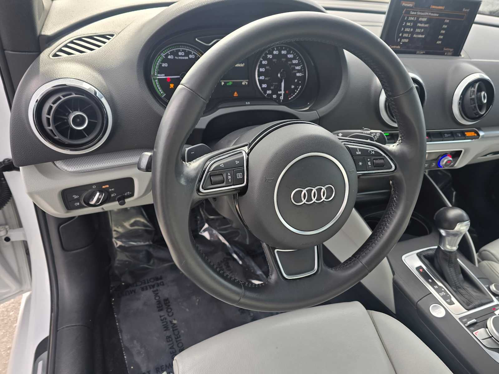 2016 Audi A3 e-tron Premium Plus