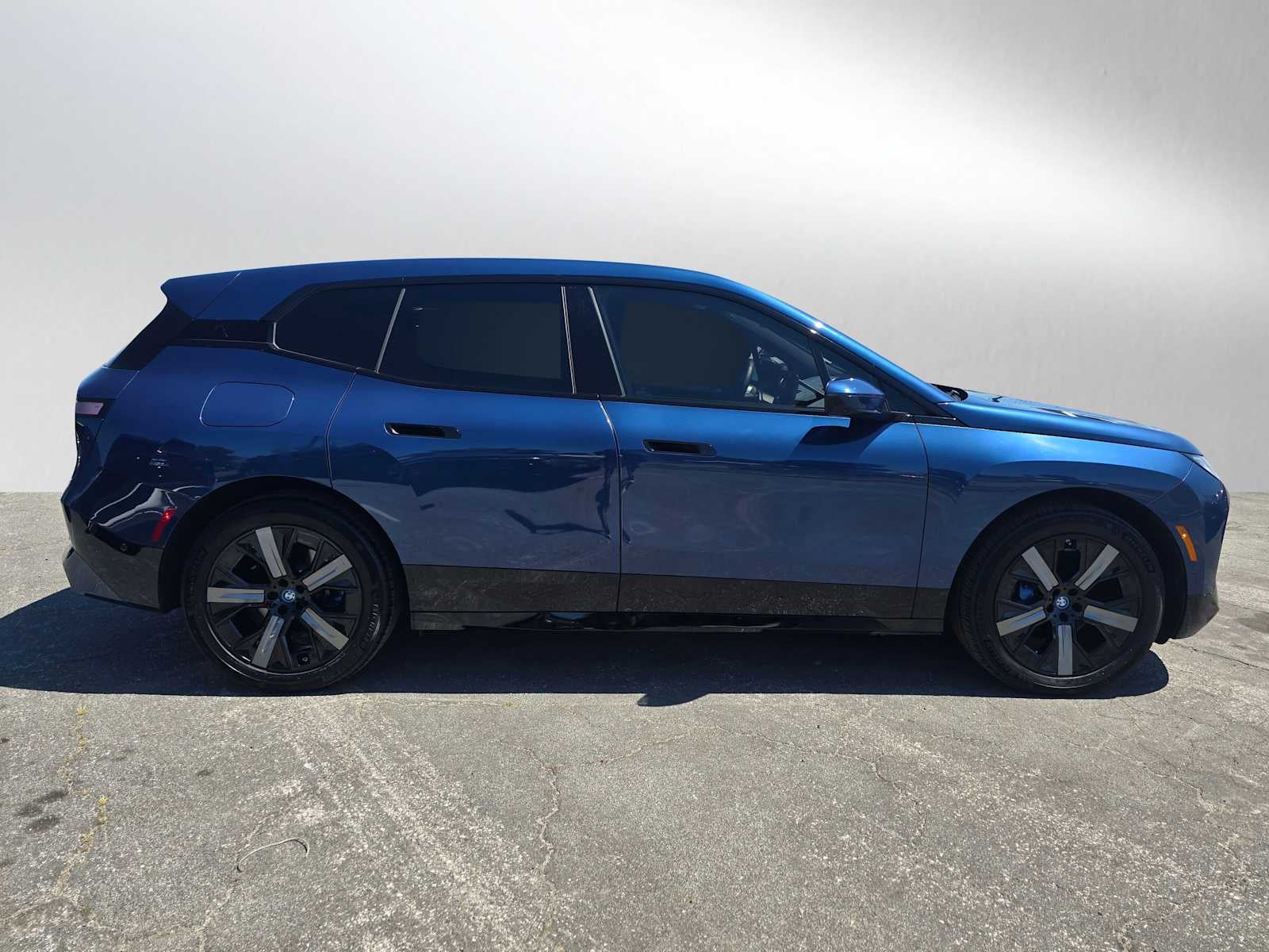 2025 BMW iX xDrive50 xDrive50