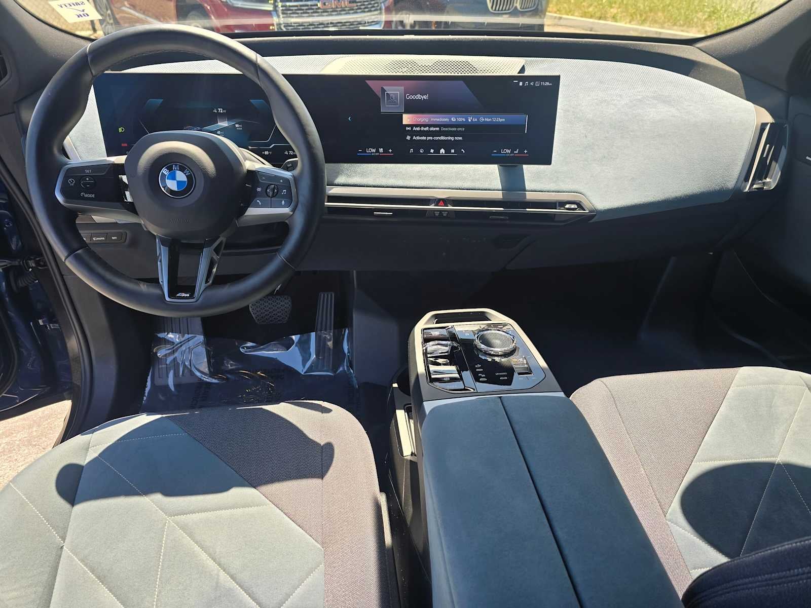 2025 BMW iX xDrive50 xDrive50