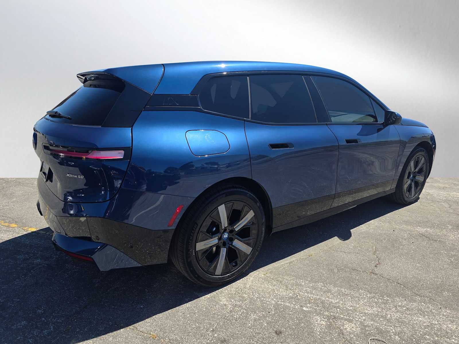 2025 BMW iX xDrive50 xDrive50