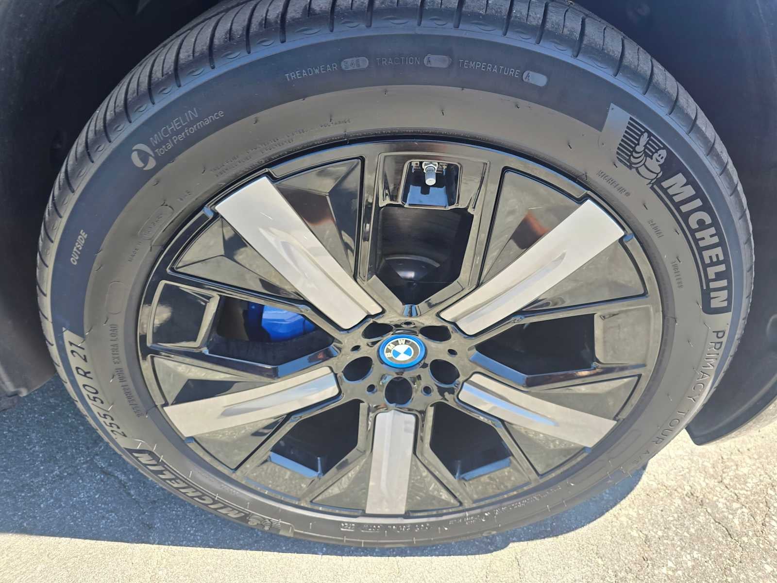 2025 BMW iX xDrive50 xDrive50