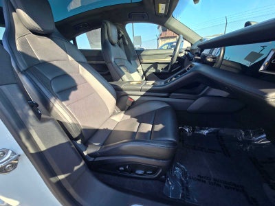 2020 Porsche Taycan Turbo