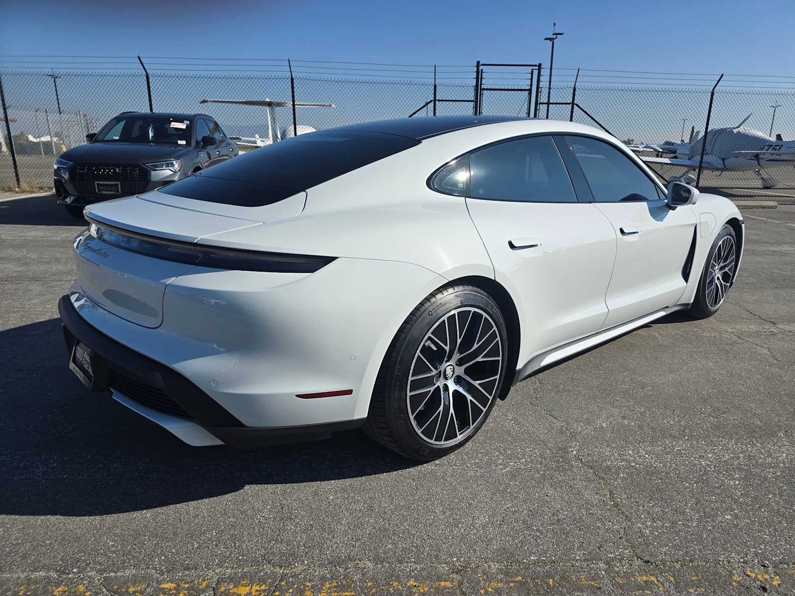 2020 Porsche Taycan Turbo