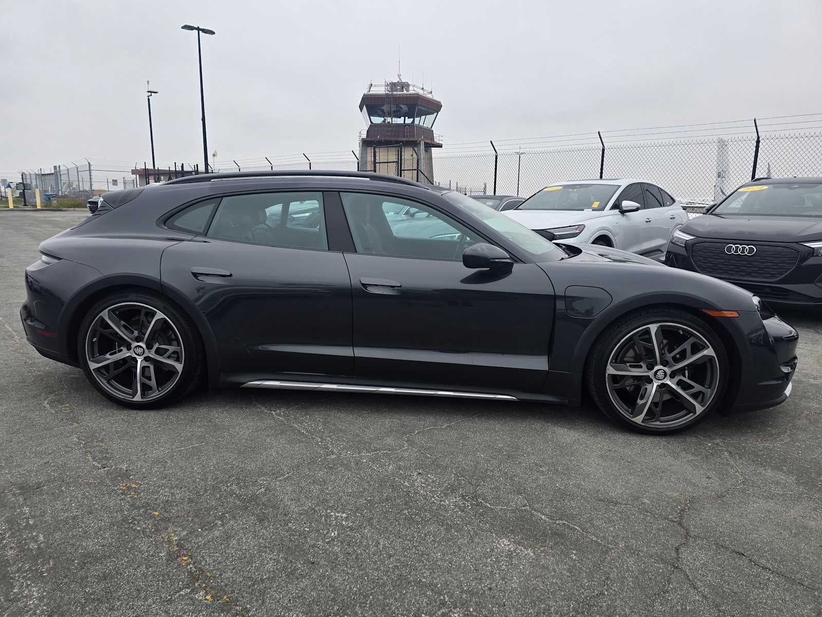 2024 Porsche Taycan 4S