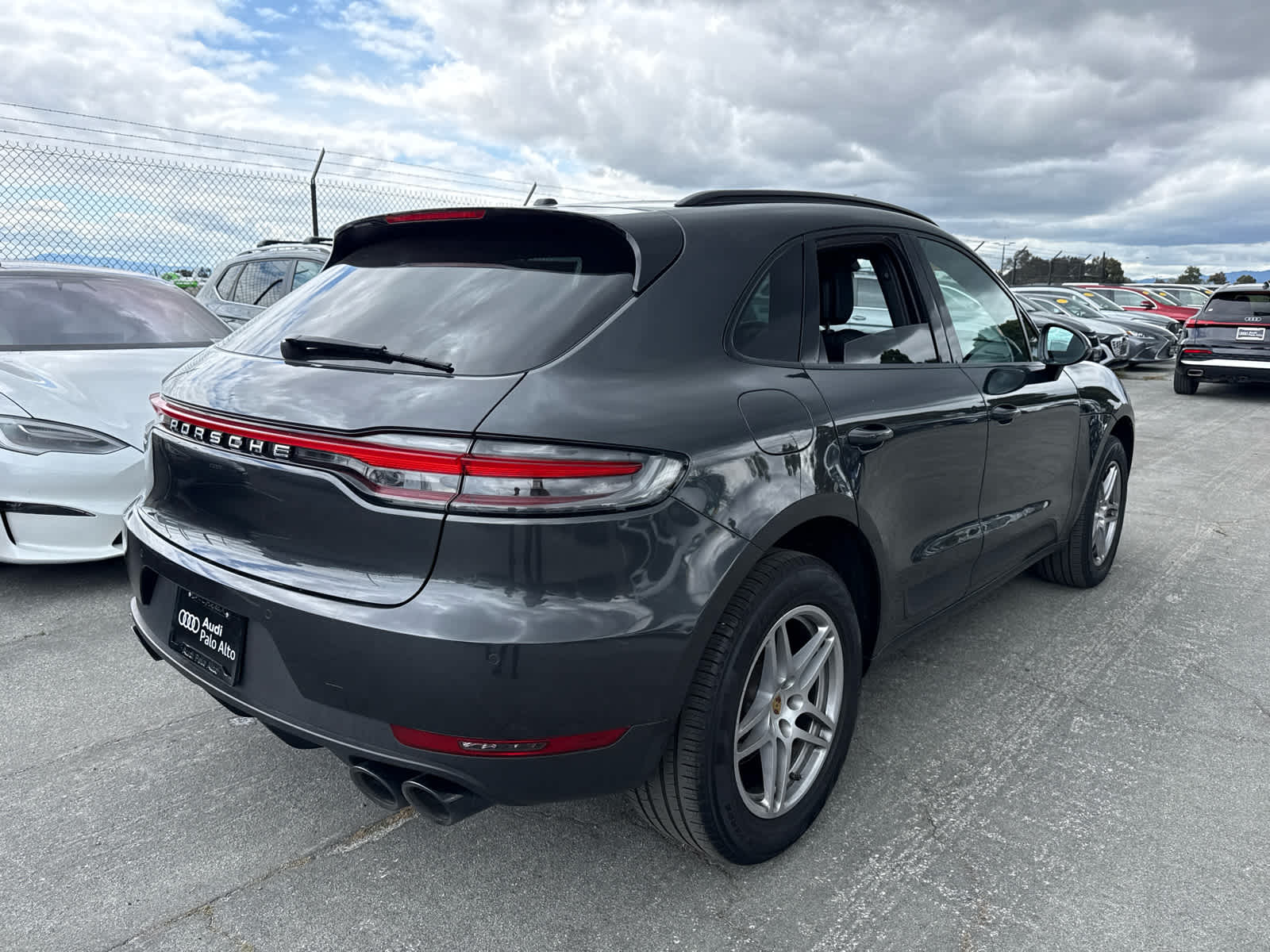 2021 Porsche Macan AWD