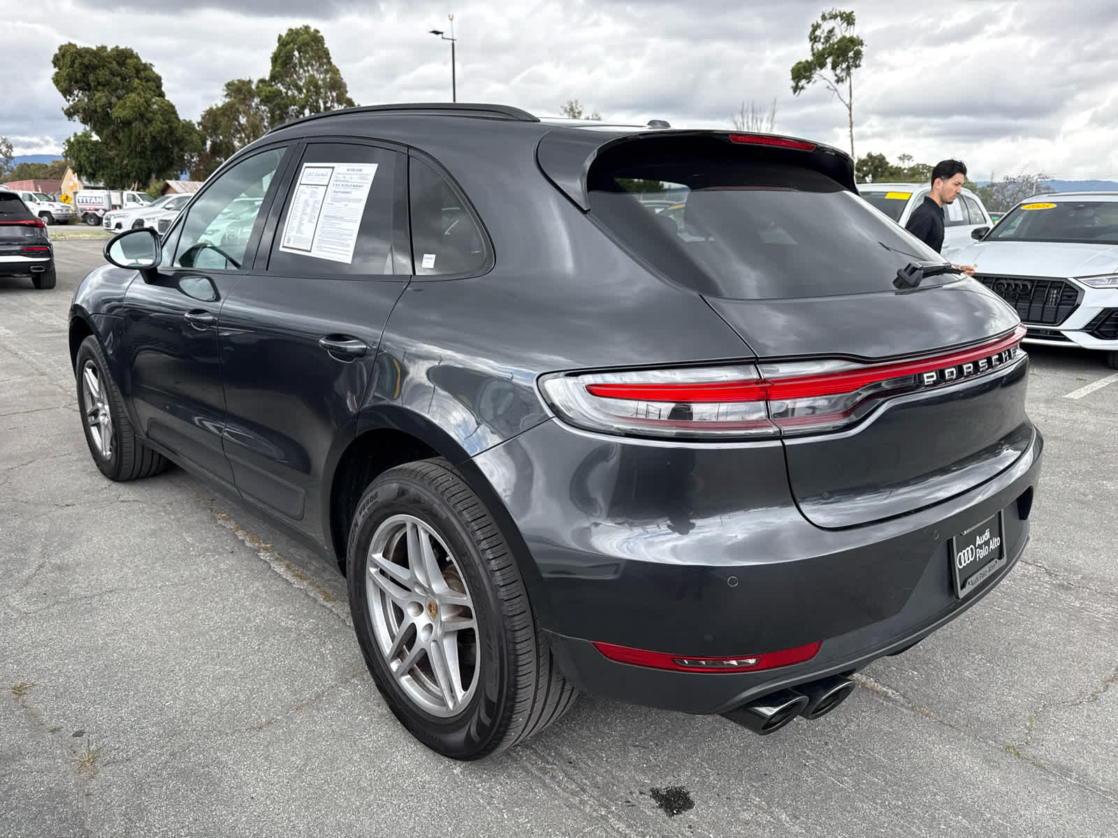 2021 Porsche Macan AWD