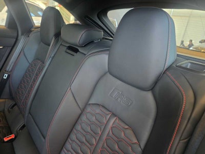 2025 Audi RS 6 Avant performance