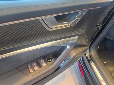 2025 Audi RS 6 Avant performance