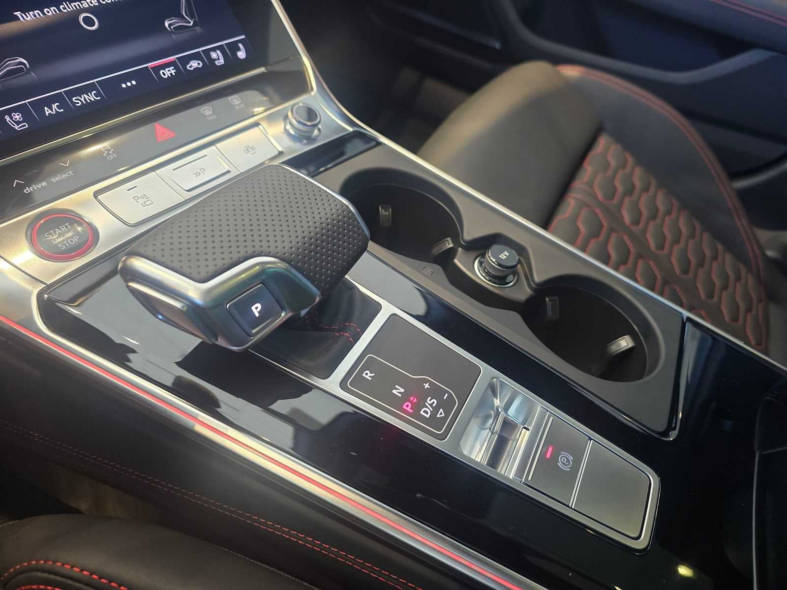 2025 Audi RS 6 Avant performance