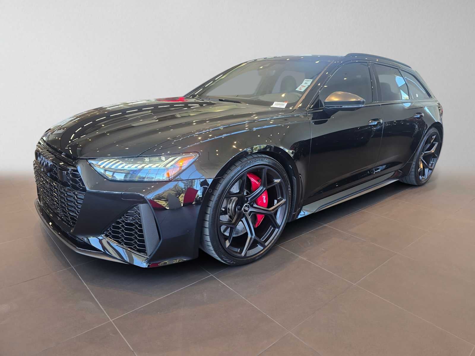 2025 Audi RS 6 Avant performance
