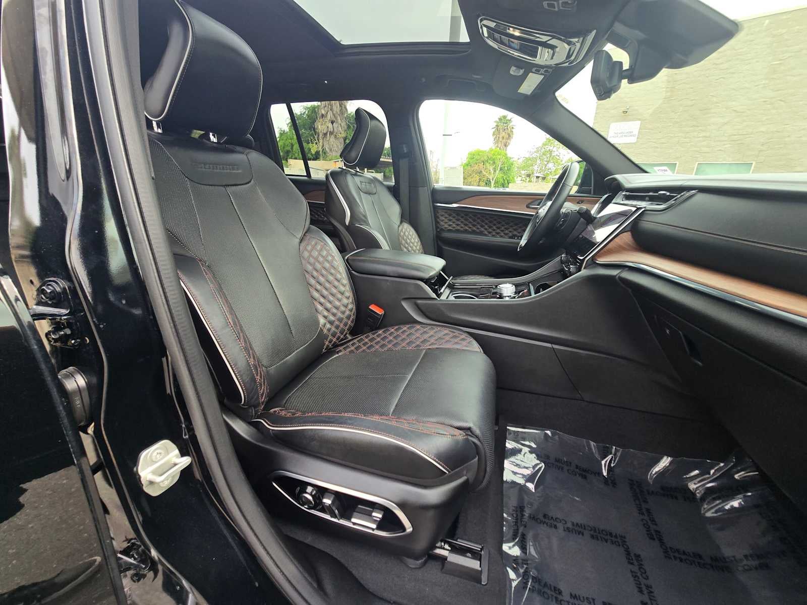 2023 Jeep Grand Cherokee Summit