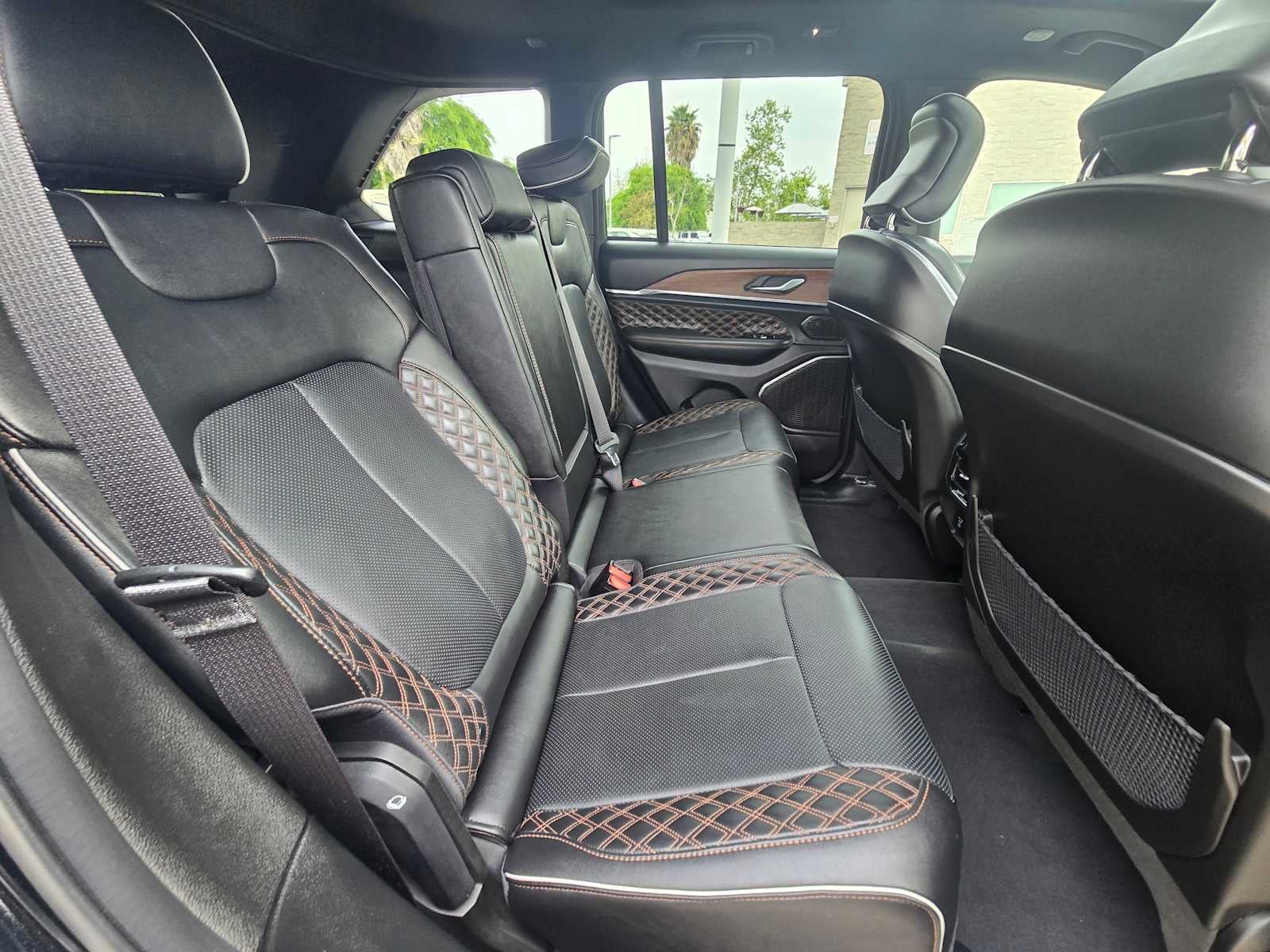 2023 Jeep Grand Cherokee Summit