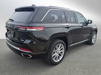 2023 Jeep Grand Cherokee Summit