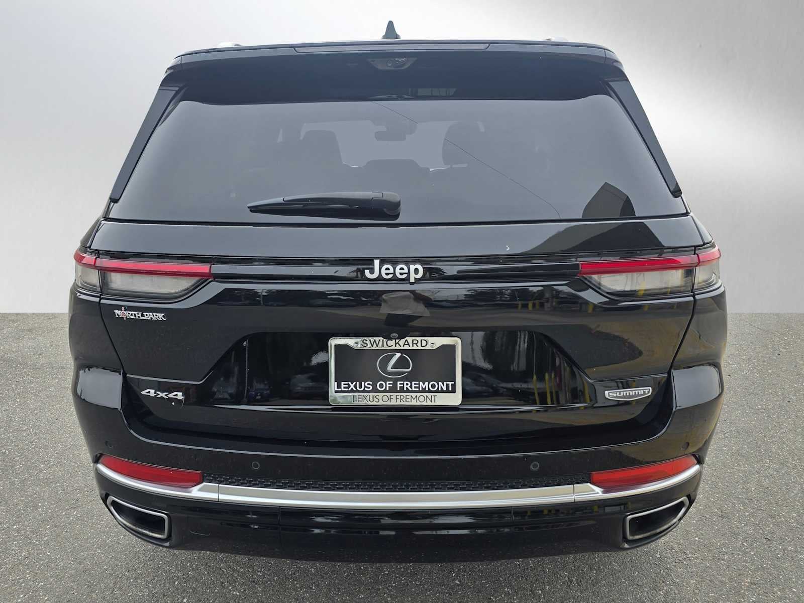 2023 Jeep Grand Cherokee Summit