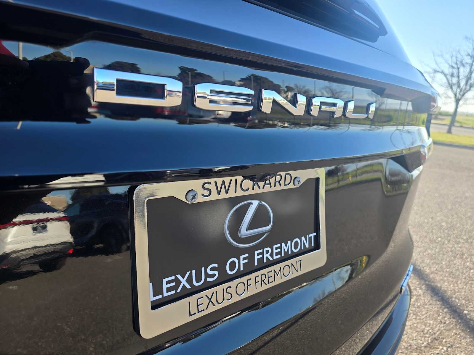 2024 GMC Acadia AWD Denali