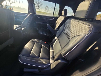 2024 GMC Acadia AWD Denali